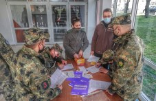 imunizirat-sreshtu-kovid-i-voennite-799.jpg