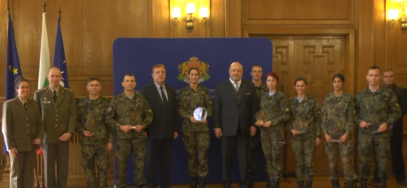 Наградиха най-добрите военни спортисти за 2020, двама са от 61-ва Стрямска бригада