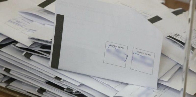 Слагат до 5 март първа доза от ваксината срещу ковид на ангажираните в изборите