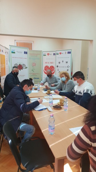 Ангелите на Розовата долина - младежи в Карловско се обучават за доброволци