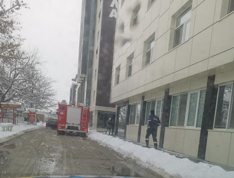 Дим в УМБАЛ “Каспела“ вдигна пожарната на крак