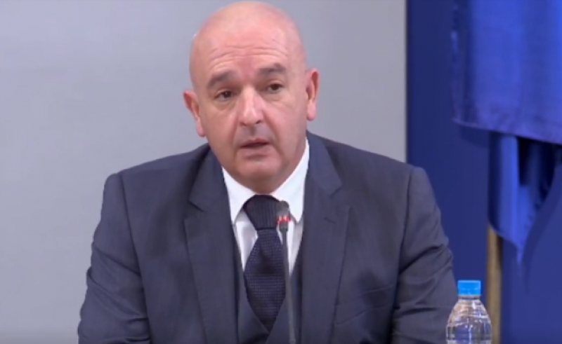 Ген. Мутафчийски: С 24% се увеличиха новозаразените за седмица