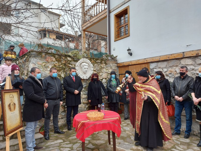 Поклон пред паметта на Апостола в община „Родопи”