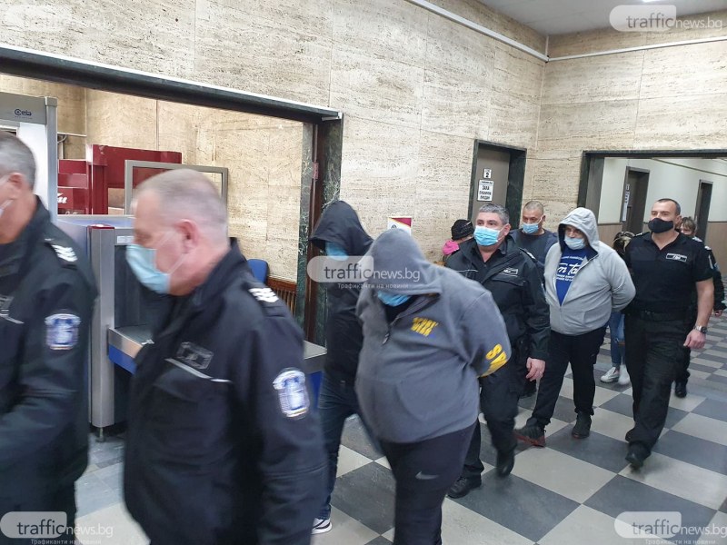 Арестуваните от канала за проституция в Пловдив се изправиха пред съда