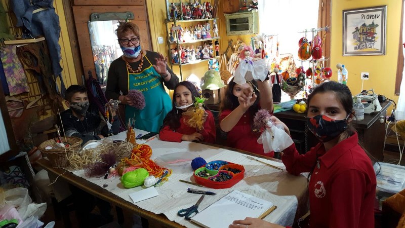 Стотици деца в Пловдив ще учат традиционните български занаяти