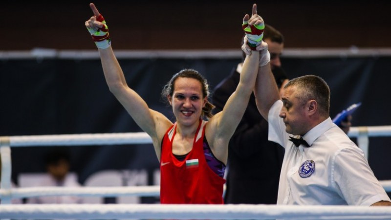 Боксьорката Станимира от Асеновград с титла от турнира за купа “Странджа“
