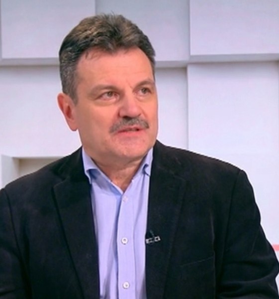 Пулмологът д-р Симидчиев: Можем да контролираме пандемията с ваксините, но трябва време