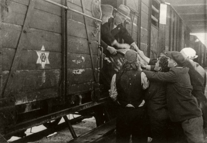 4 март 1943: Започва депортиране на български евреи от Беломорието