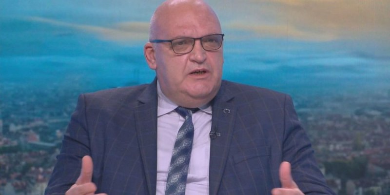 Д-р Брънзалов: Не е препоръчително хората с първа доза от AstraZeneca да получат втората си от друг препарат