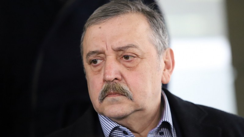 Проф. Кантарджиев: До края на новата седмица могат да се възобновят масовите ваксинации