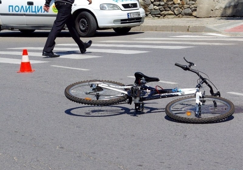 Пак инцидент с велосипедист в Пловдив! Изскочил внезапно пред кола