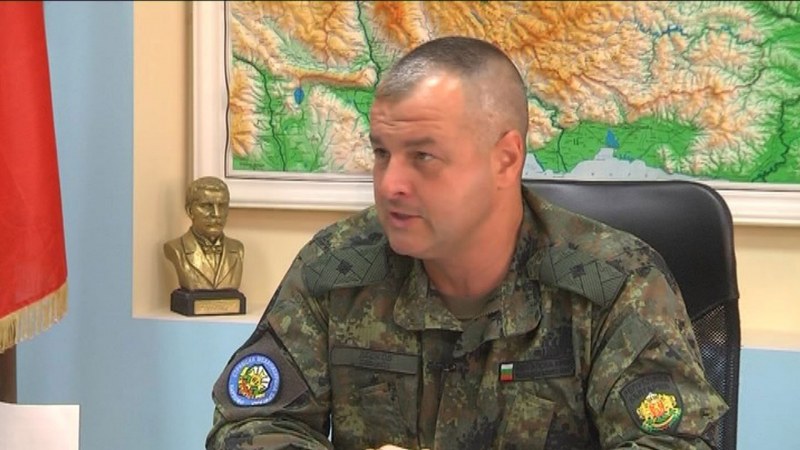 Командирът на Карловската бригада с поздрав за празника на оперативните структури на армията