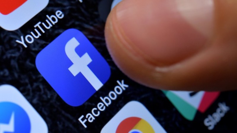 Данните на над 430 хиляди българи във Facebook публикувани в хакерски форум