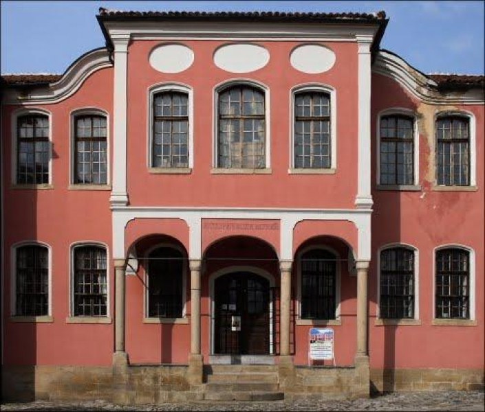 Новата изложба в Карлово - българското образование от килийните училища до първите гимназии