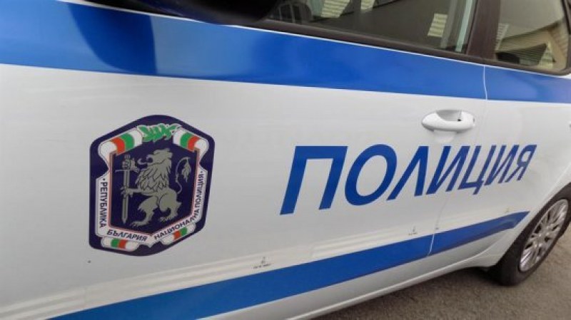 Акция на полиция и инспектори на Руския пазар, провериха 21 търговски обекта