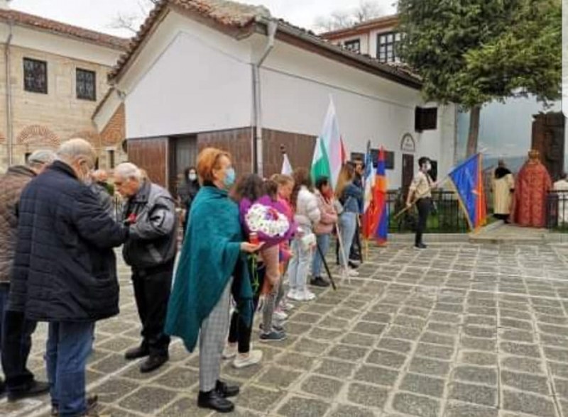 В Пловдив отбелязаха 106 години от арменския геноцид с кръводарителска акция и авто-мото-шествие