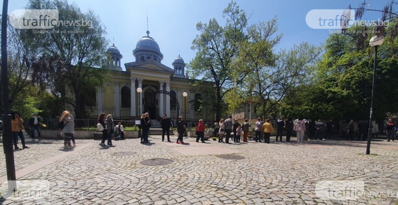 Опашки се извика пред църквите навръх Цветница