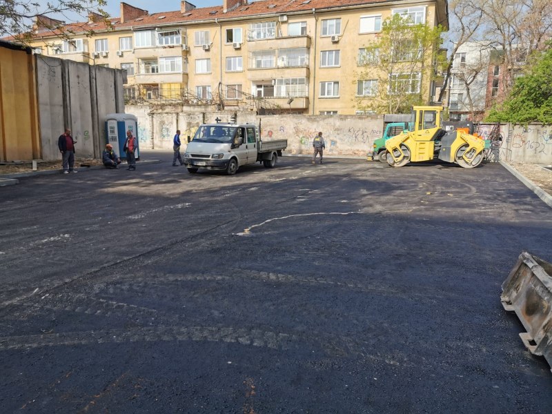 Почти готов е нов паркинг в централен пловдивски квартал