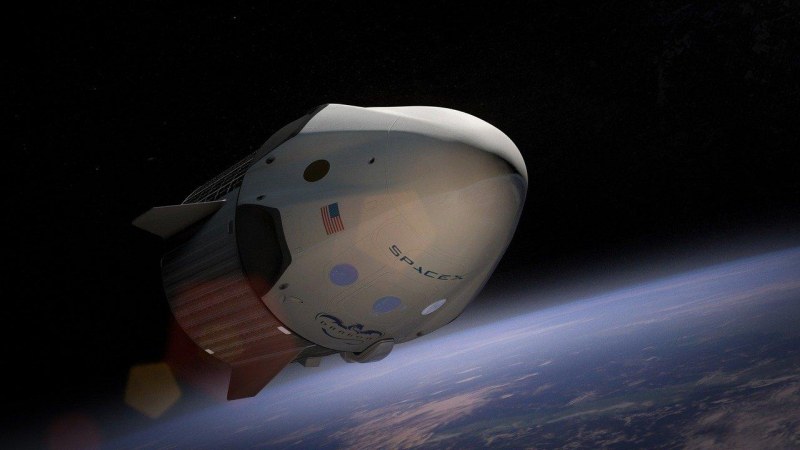 Космическата капсула на SpaceX върна на Земята четирима астронавти
