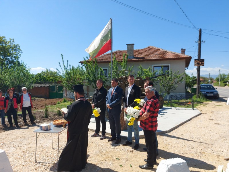 С молебен, курбани и нов парк почетоха Гергьовден в община „Родопи”