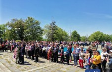 stotitsi-plovdivchani-se-izkachiha-516.jpg