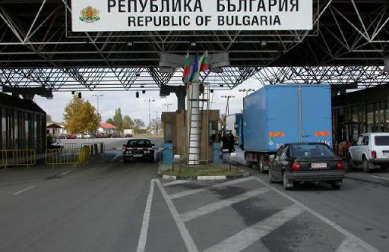 Ваксинираните българи могат да влизат без PCR тест в Турция, но само през Капитан Андреево