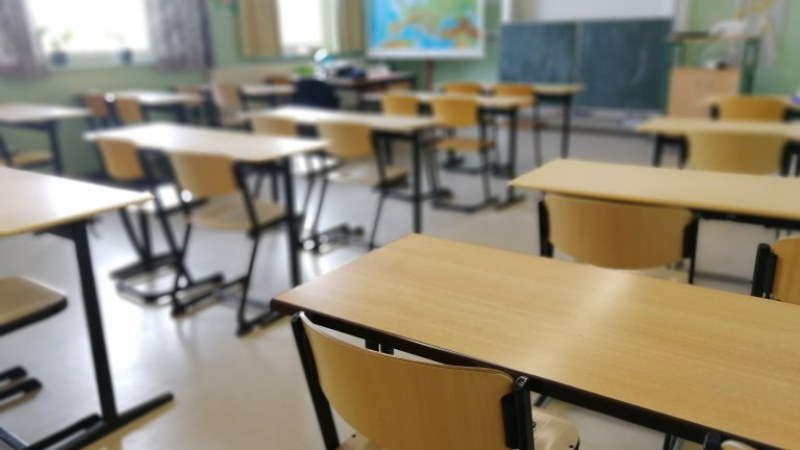 Сигнали за подменени диктовки на матурата за 4.клас, включително и в Пловдивско