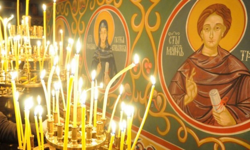 Църквата почита днес св. апостол Акила и св. преподобни Никодим Светогорец