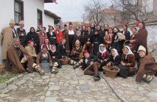 Карловското село Климент кипи от събития за рождението на Левски karlovskoto-selo-kliment-praznuva-057.jpg