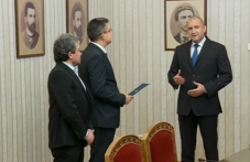 predizentat-podpisa-ukaza-kabineta-ima-613.png