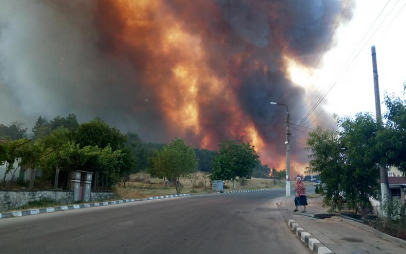 Риск от пожари и днес в 18 области, включително и в Пловдивско