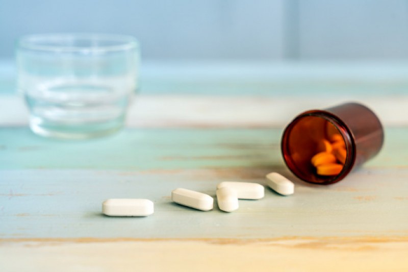 На този ден: Правят първия български пеницилин, осъждат Тодор Живков