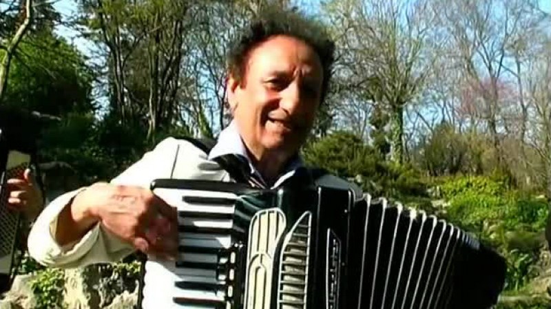 6 години без Ибро Лолов - най-популярния български акордеонист