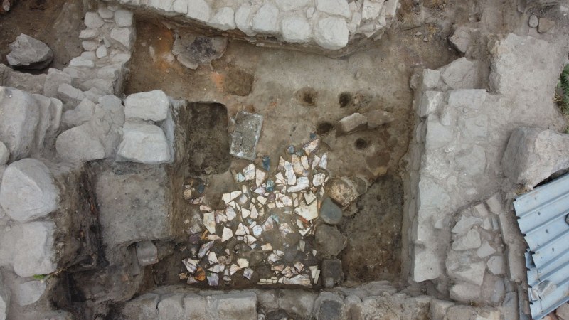 Безценни вещи от късна Античност откриха археолози на Небет тепе