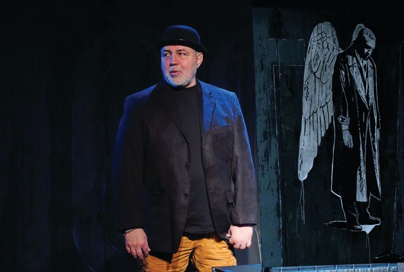 Христо Мутафчиев играе в Пловдив тази вечер моноспектакъла си “Плач на ангел“