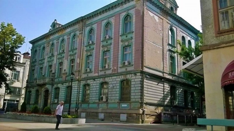 Община Пловдив взе ключовете за сградата на БНБ