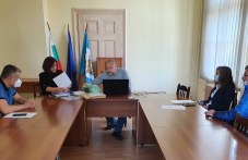 dve-firmi-iskat-da-badat-izpalniteli-322.jpg