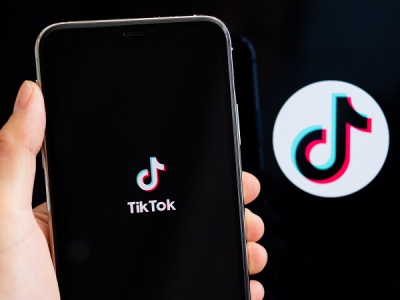 Колко гледания ви трябват в TikTok, за да изкарате една средна заплата?