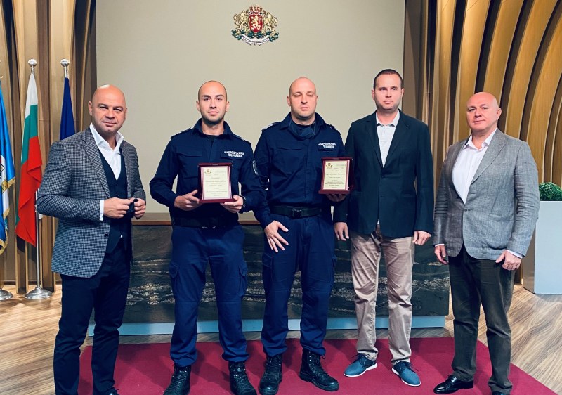 Полицаи от Пето РУ в Пловдив наградени за разкриване на кражби