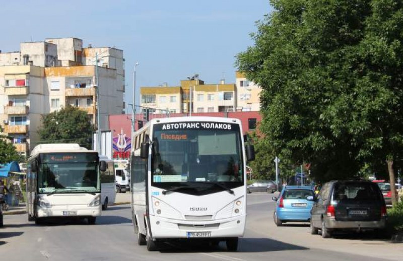 Ново обръщало направиха за три автобуса в Тракия