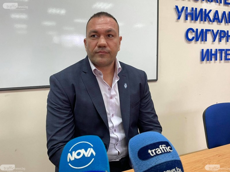 Кубрат Пулев пристигна в Пловдив за срещата си с клуб “Полемика“ към Студентския съвет на ВУСИ
