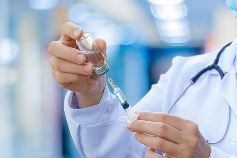 Пунктове за ваксинация ще работят през уикенда в Хисаря, Пловдив и Асеновград
