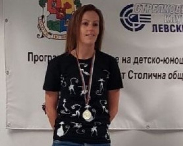 Служител на пловдивската прокуратура грабна златото на първенство по стрелба