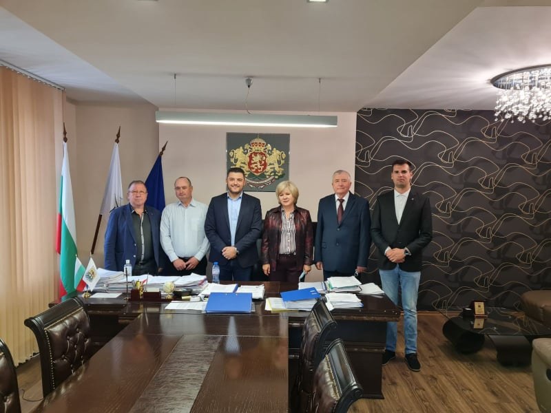 Кметът на „Родопи” получи благодарност от  Руското посолство