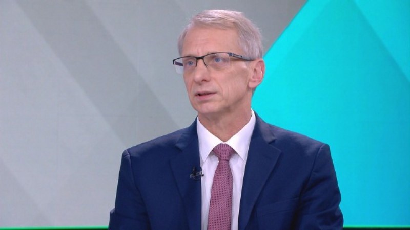 Министър Денков и математикът Витанов са сред най-добрите учени в света