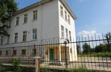 В 4 общини в Пловдивско големите ученици се връщат в клас