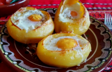 Печени яйца в картофи - лесно, вкусно и евтино ястие pecheni-iaitsa-kartofi-lesno-vkusno-i-047.png