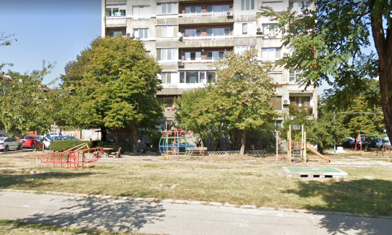 Майка осъди Община Пловдив за 10 бона, детето ѝ си счупило ръката на общинска детска площадка