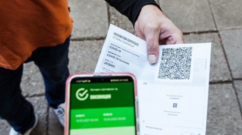 Защо цифровите сертификати на преболедували COVID-19 излизат невалидни, въпреки че са в срок