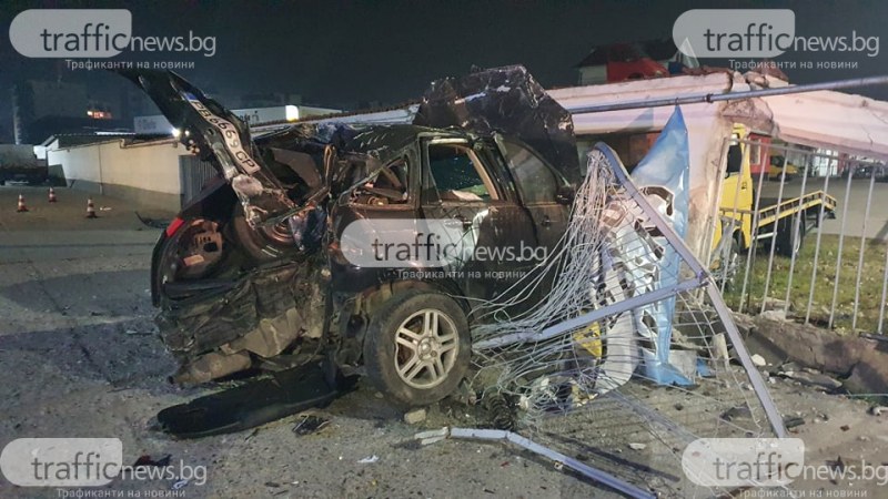 Водачът, който заби колата си в шоурума на сузуки в Кючука, е избягал след инцидента